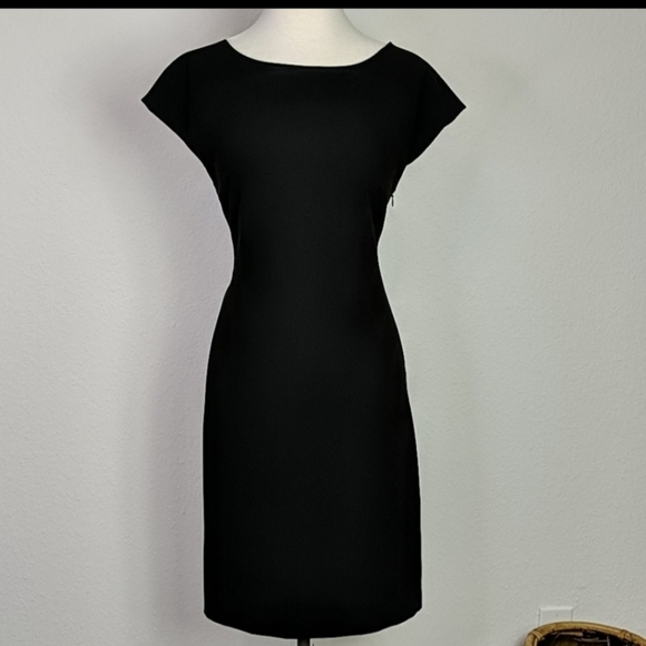 Halston Heritage Ruched Back Shealth Dress NWT 2 - Picture 1 of 8